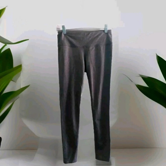 Athleta pattern Leggings Gray Harringbone Pattern S Athleisure Yoga Sporty - Picture 2 of 9